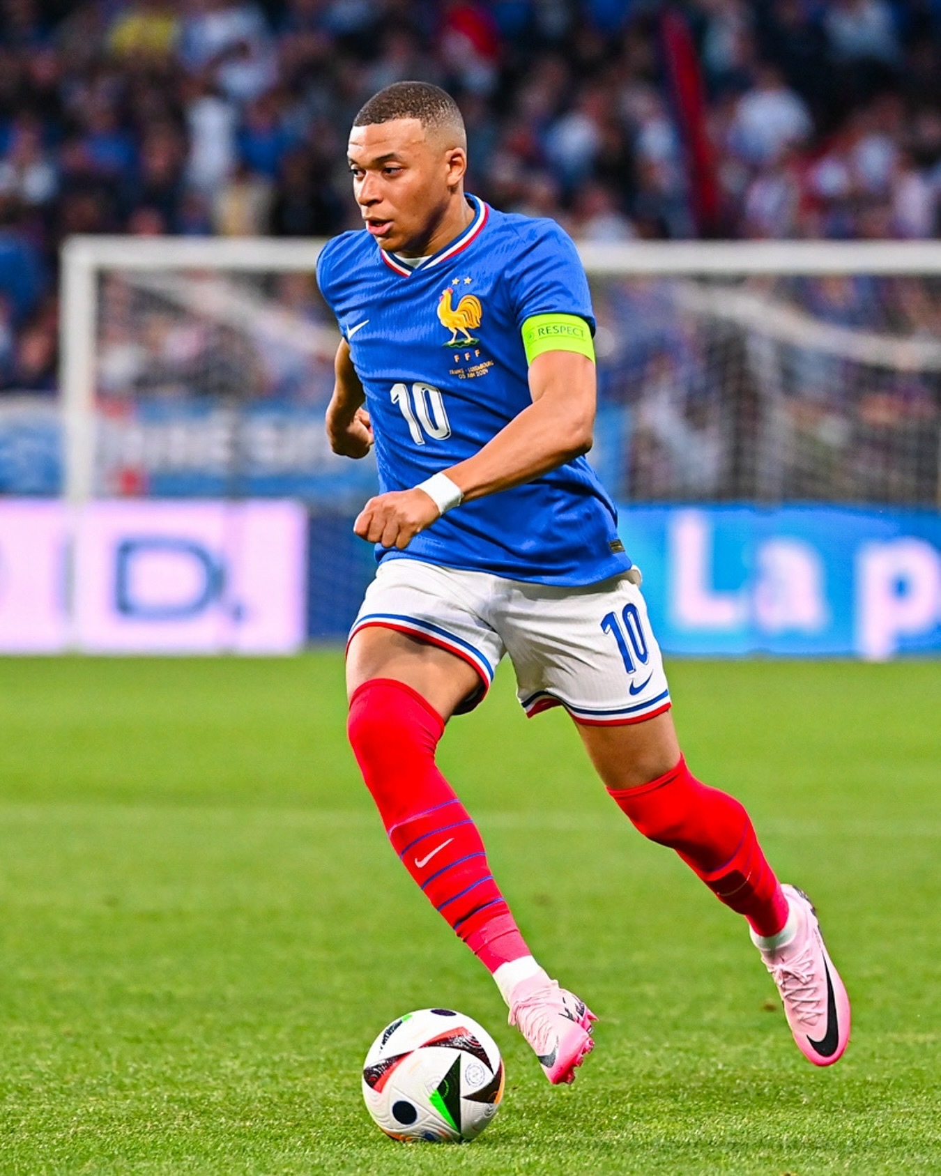 法国队翻盘日本队，奥恰洛夫点燃赛场