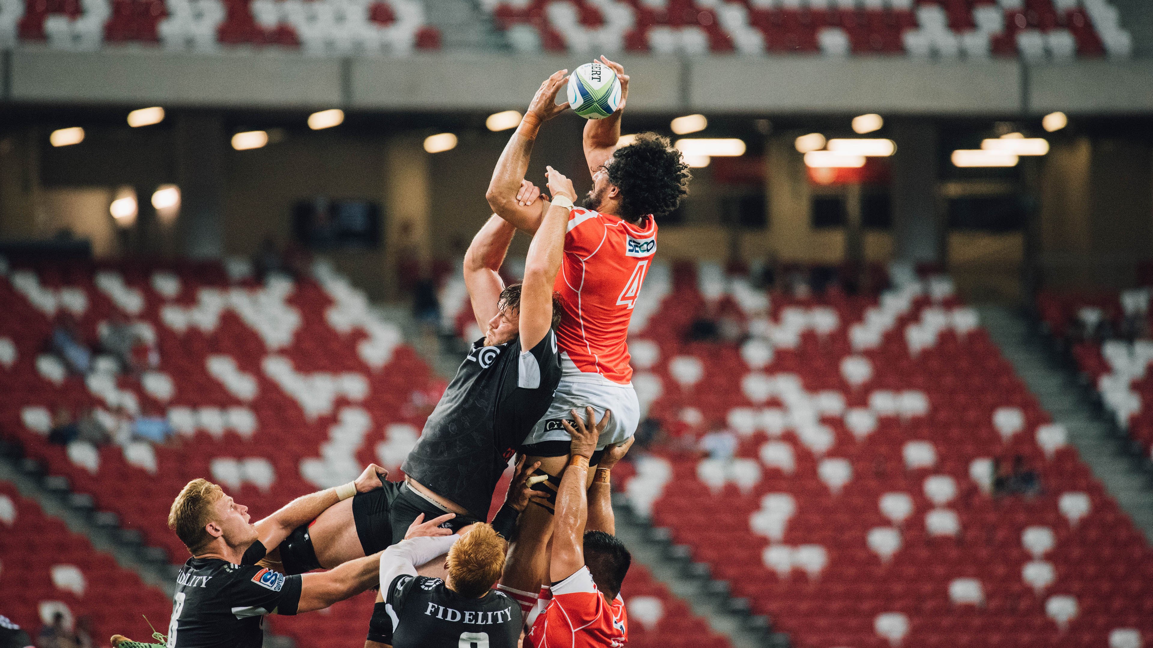 虚构的巅峰对决，当蓝黑军团遇见非洲雄鹰，拜仁铁腰基米希竟成胜负手