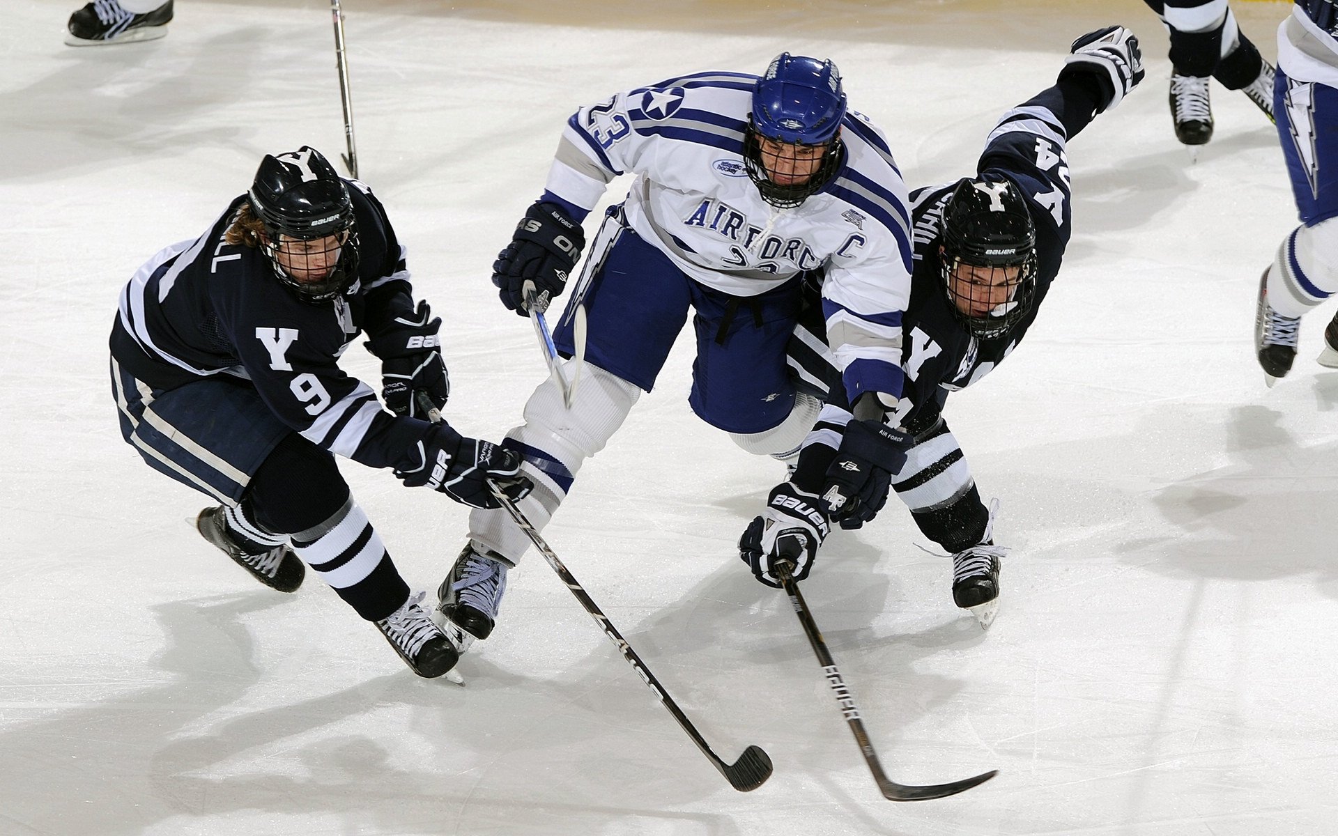 塔图姆用三记死亡三分埋葬奇才，开拓者团队浪潮提前终结悬念