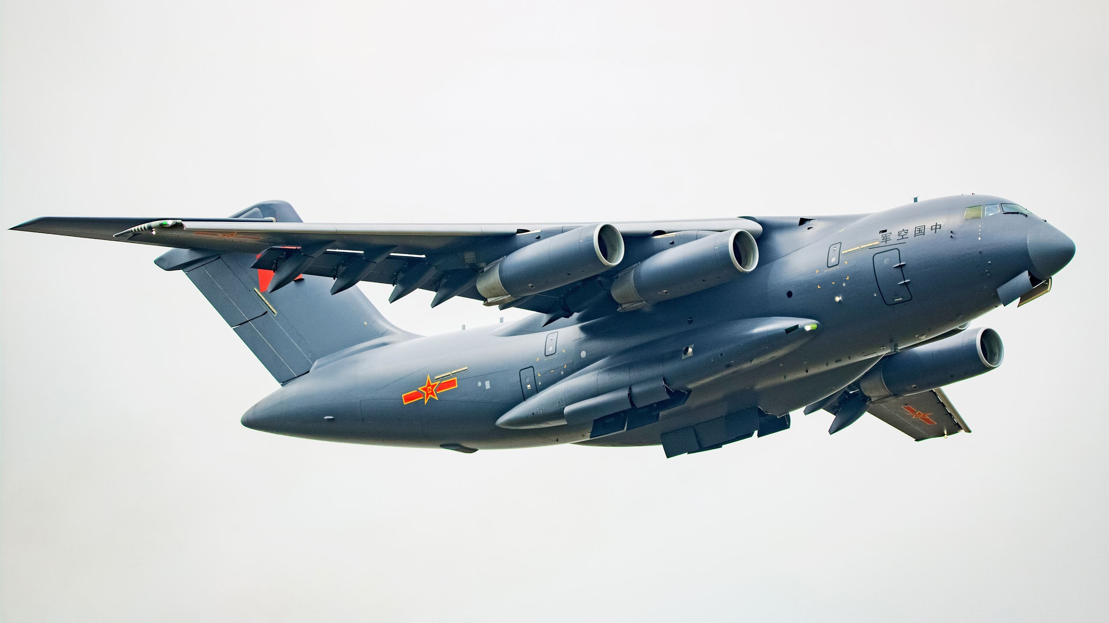 胜利的交响，戈贝尔罚球制胜与F1引擎轰鸣之夜