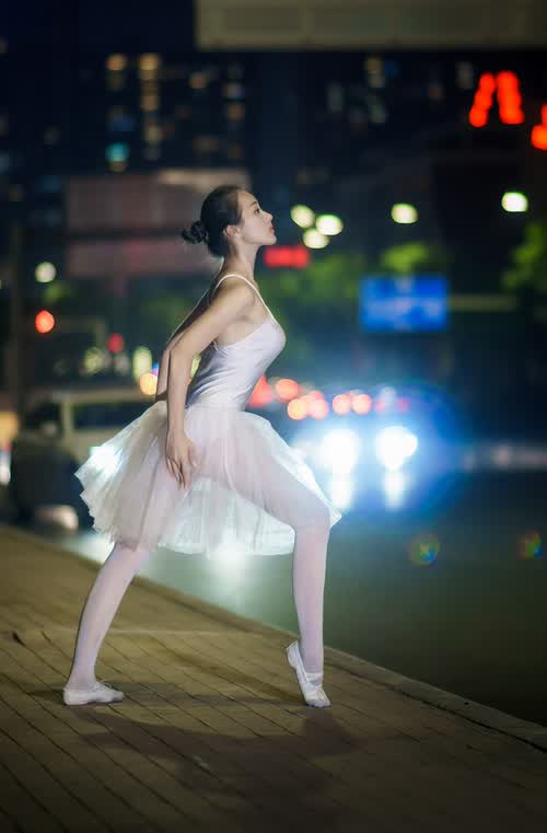 星陨之夜,当高卢雄鸡在蒙得维的亚的狂想曲中折翼—2026世界杯小组赛,乌拉圭的绞杀与孤星的午夜绽放